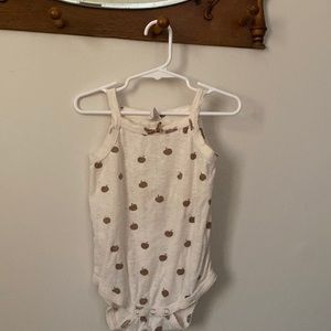 Kate Quinn Apple bodysuit 18-24m